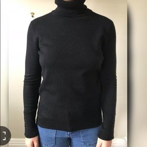 JM collection turtleneck